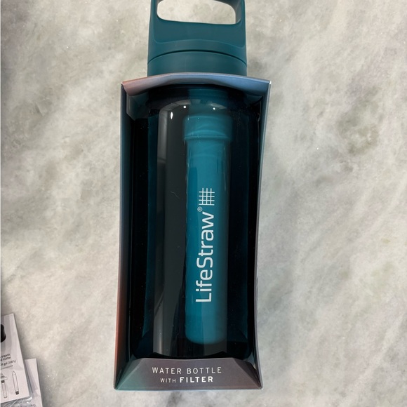 2 Brand new Lifestraw watterbottles with 6 packs of carbon activated filters - Picture 2 of 7